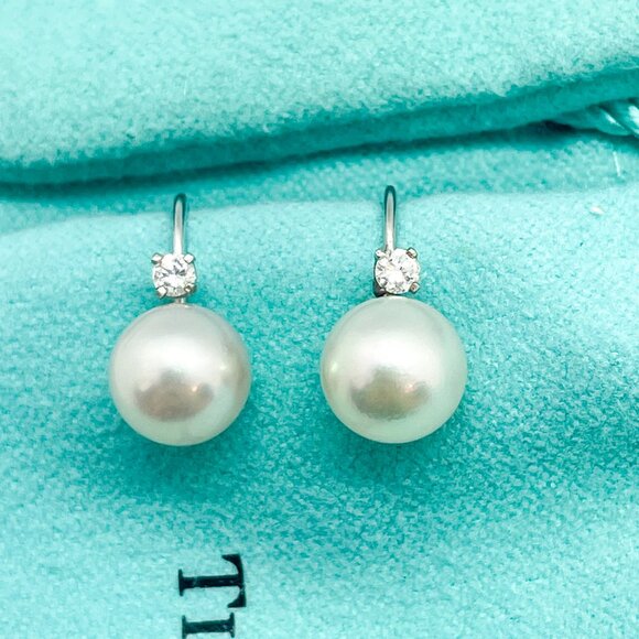 Tiffany & Co. 7.5mm Pearl Diamond Screw-Back Earrings 14k White Gold Vintage